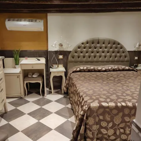 Ca' Marinella 3* Venedig