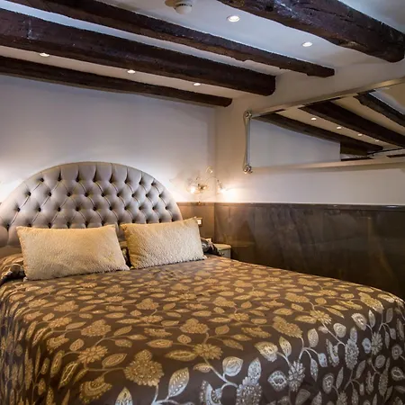 Ca' Marinella Hotel