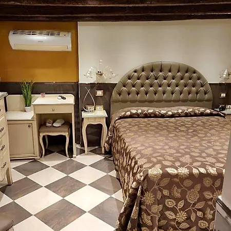 Ca' Marinella 3* البندقية