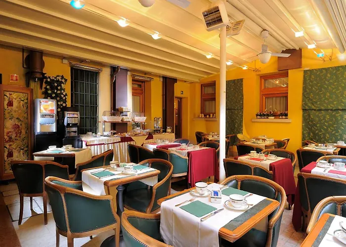 Ca' Marinella Hotel 3*